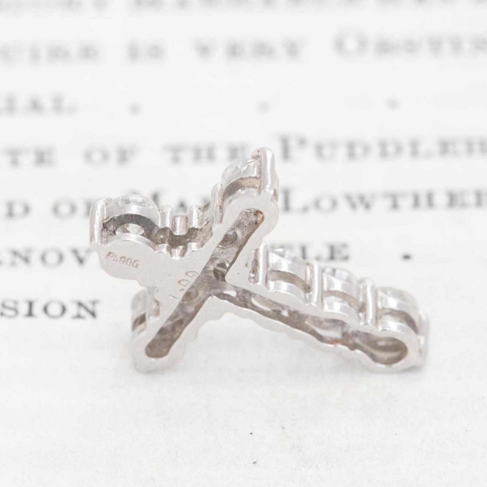 1.00ctw Round Brilliant Cut Diamond Cross Charm - Image 4