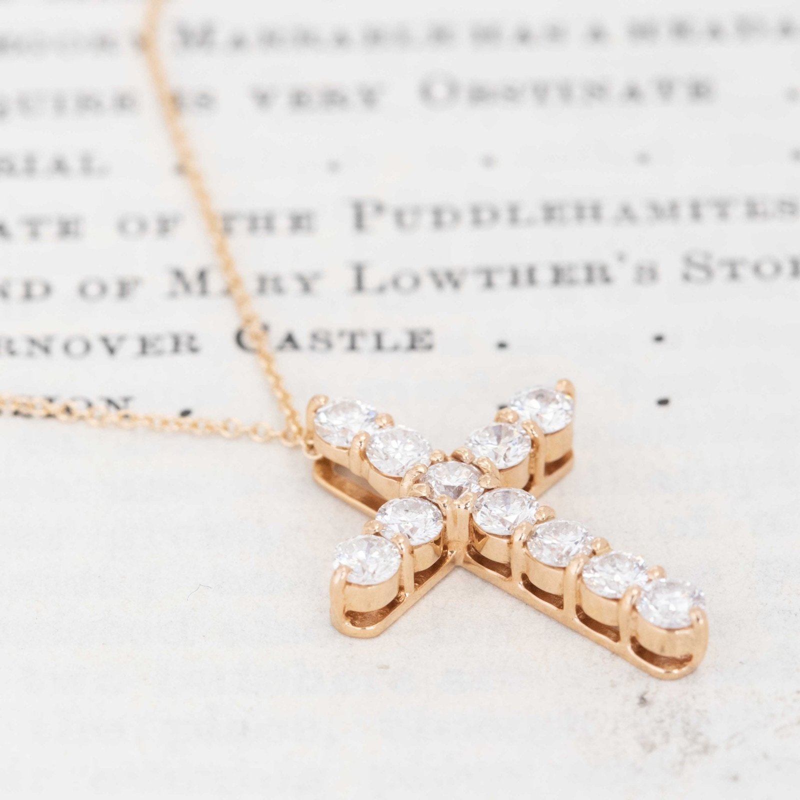1.00ctw Round Brilliant Cut Diamond Cross Pendant - Image 2