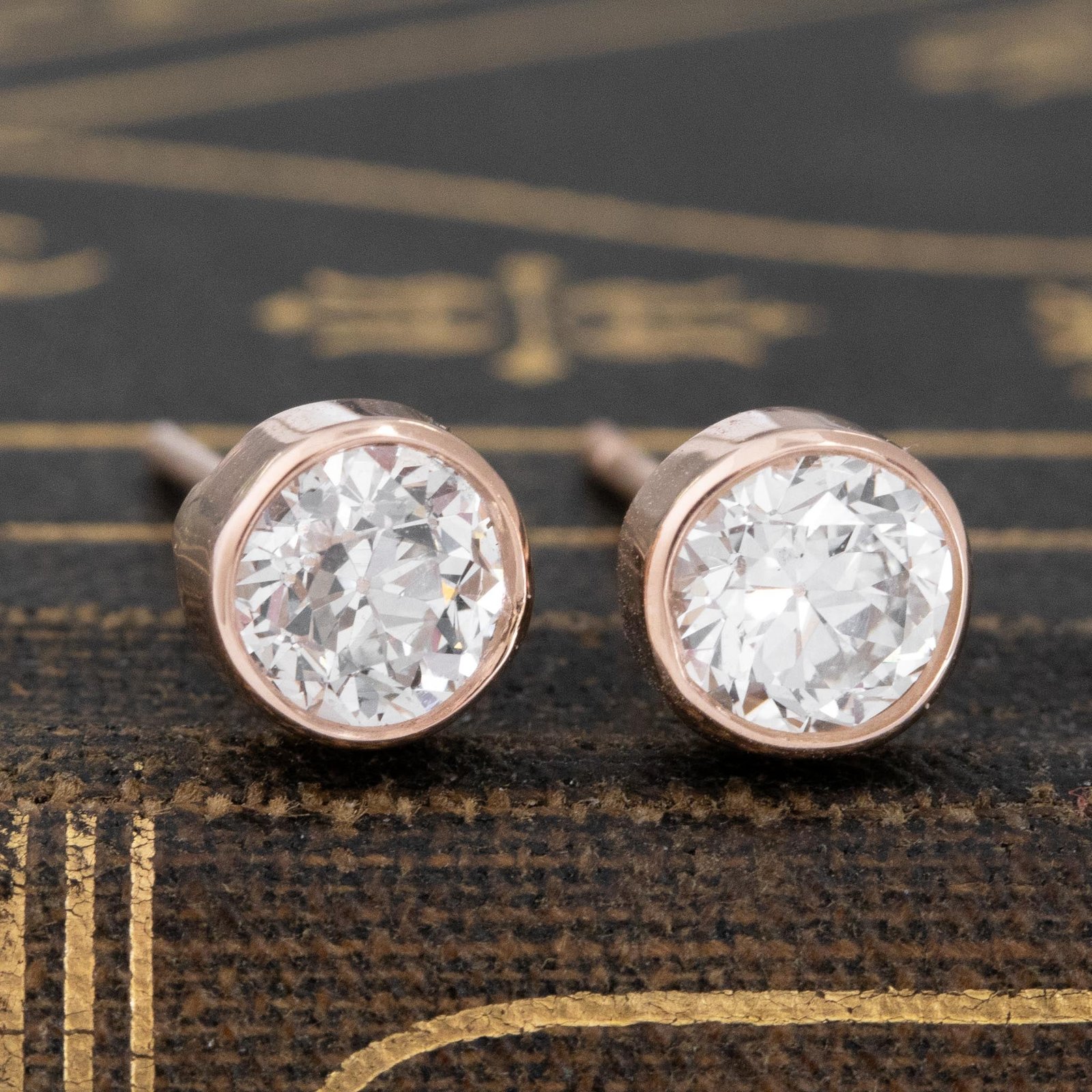 1.02ctw Old European Cut Diamond Stud Earrings - Image 3