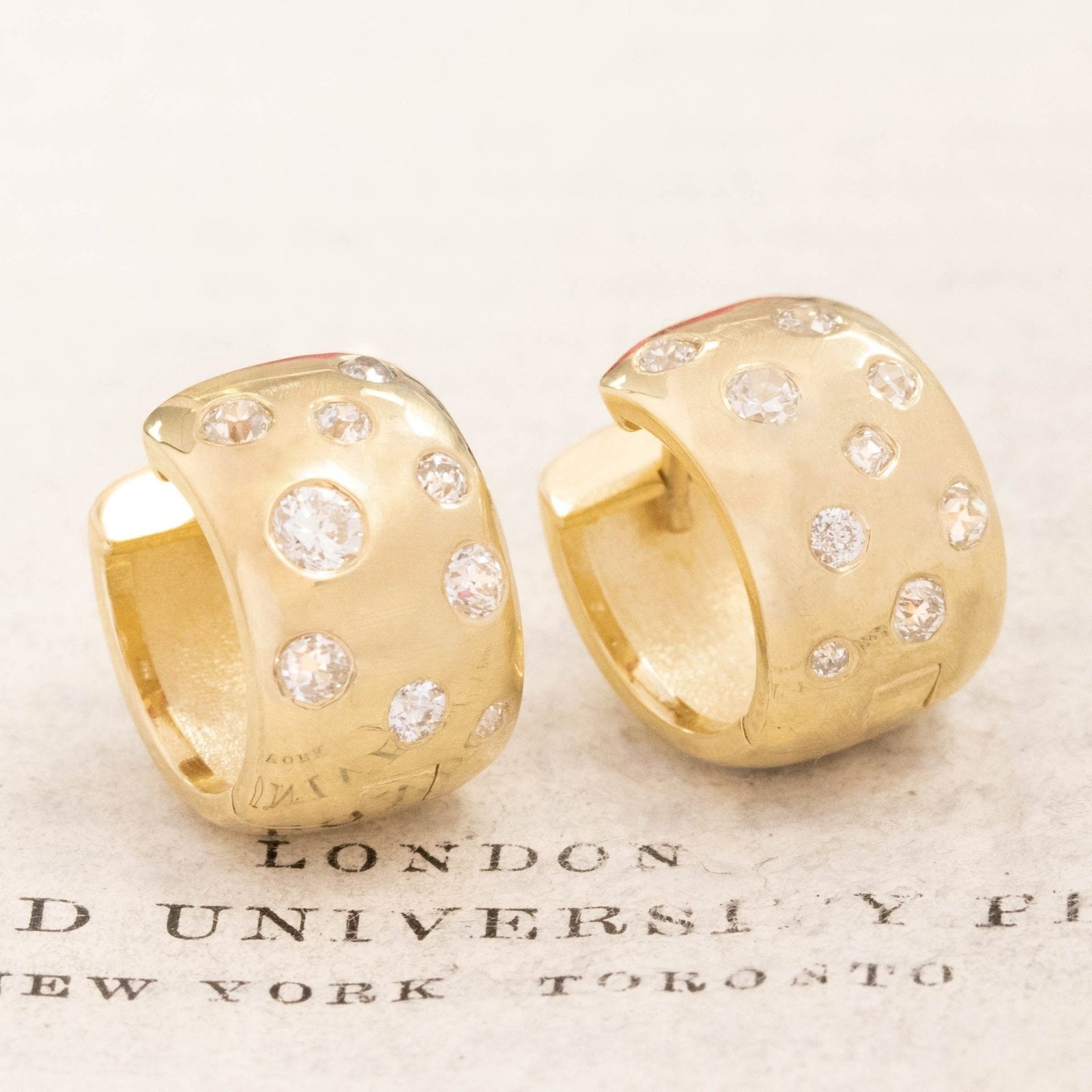 1.04ctw Diamond Scatter Hoop Huggie Earrings - Image 3