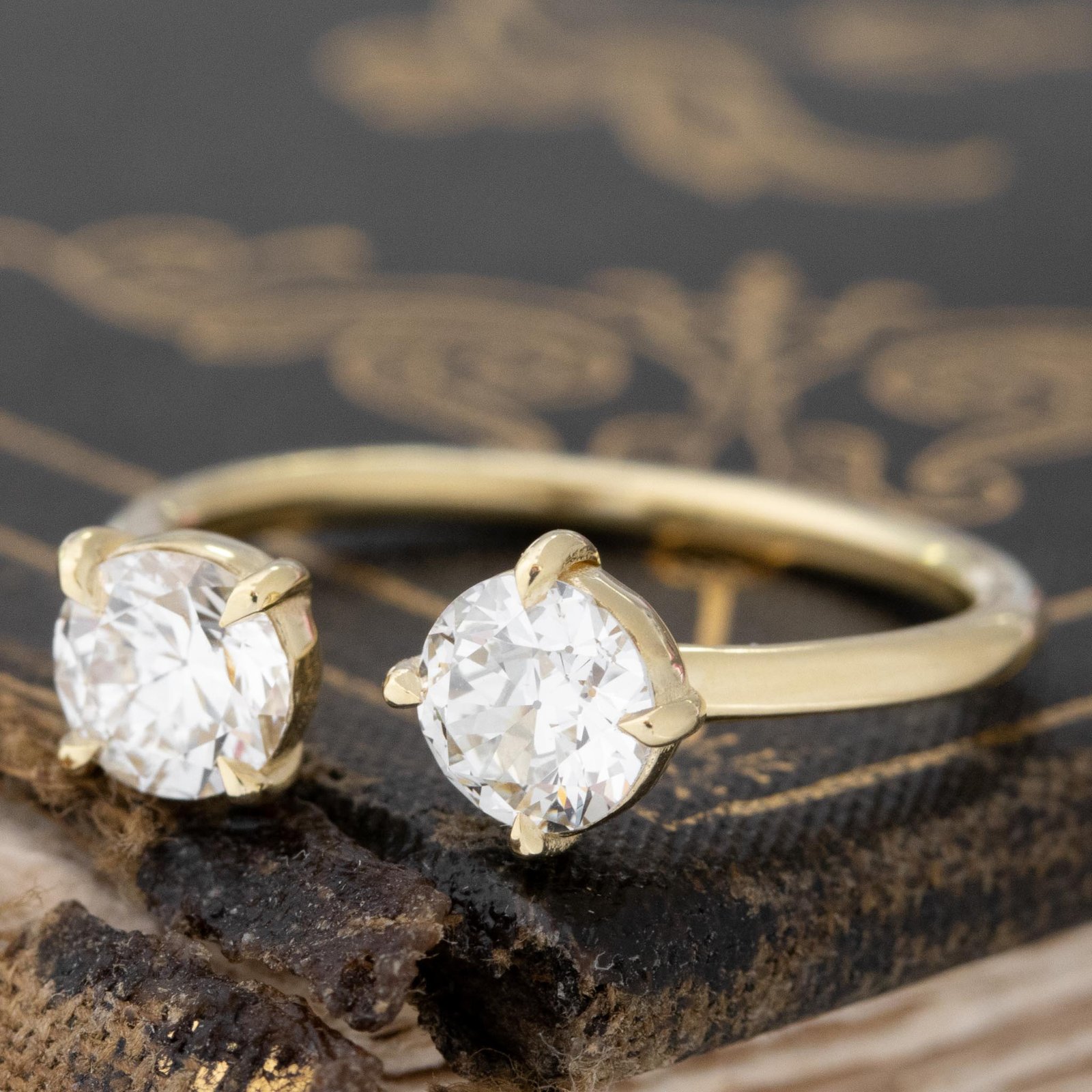 1.04ctw Old European Cut Diamond Toi et Moi - Image 4