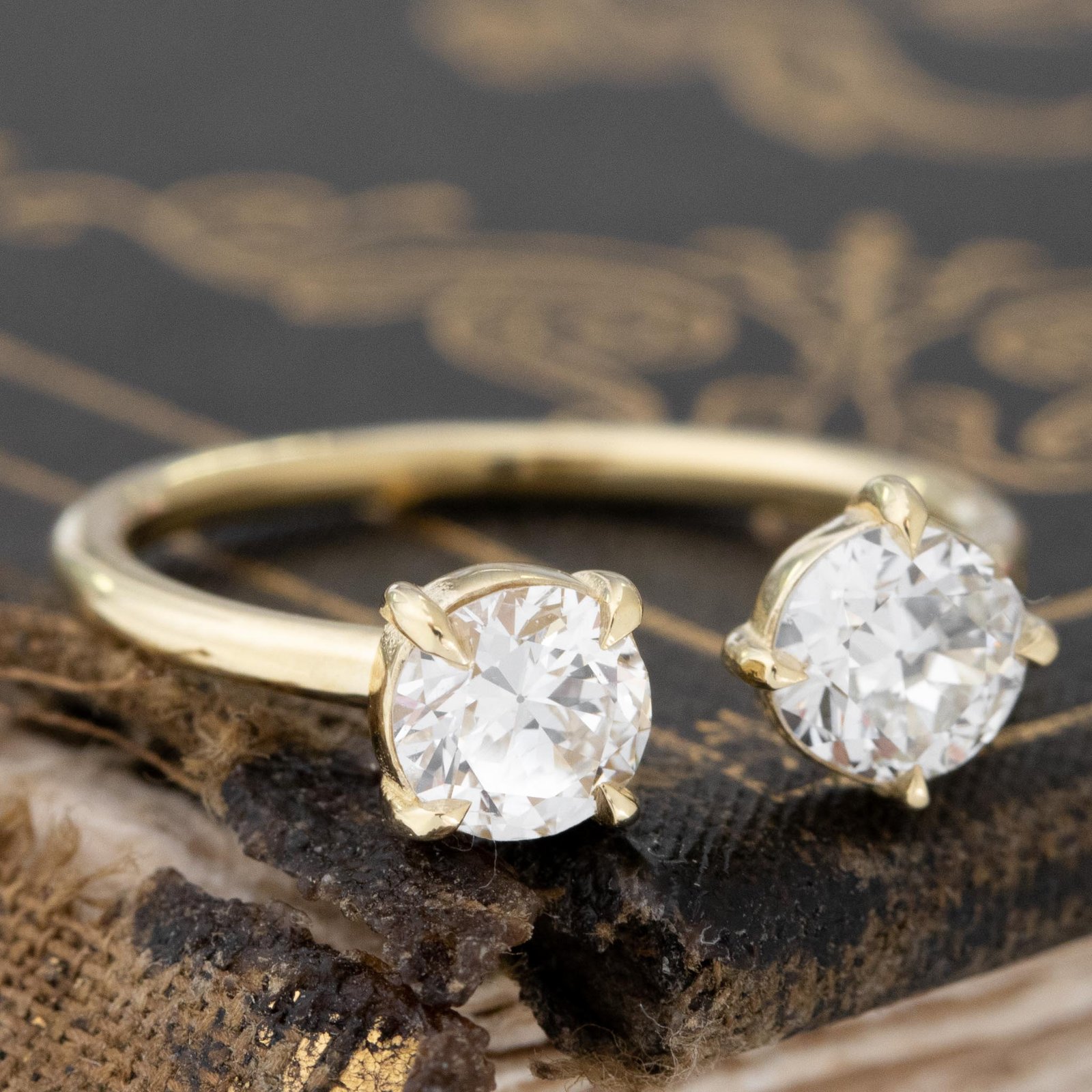 1.04ctw Old European Cut Diamond Toi et Moi - Image 3