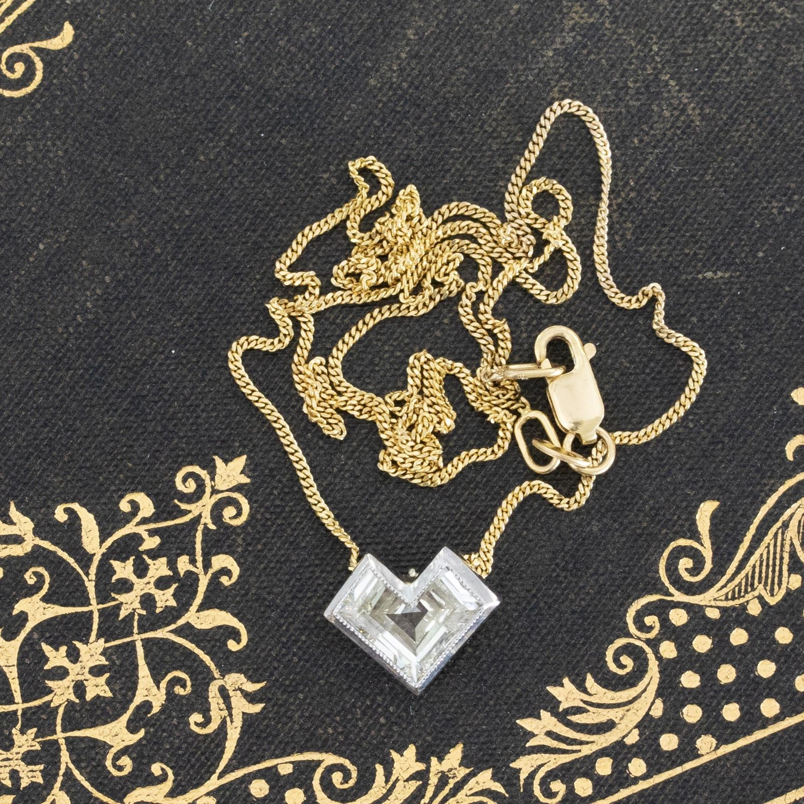 1.27ct Step Cut Diamond Heart Pendant, GIA N VS1 - Image 3