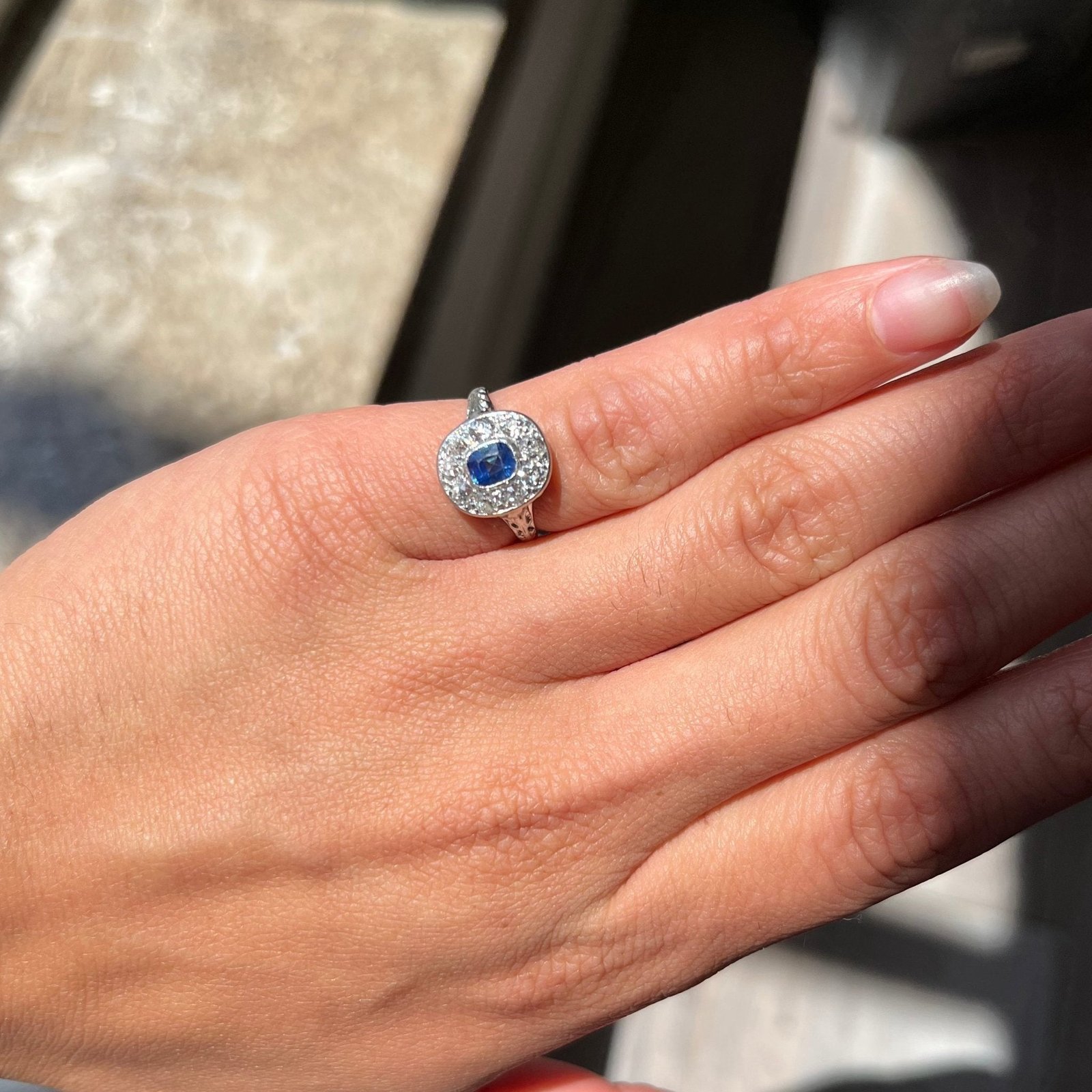 1.30ctw Sapphire & Old European Cut Diamond Cluster Ring - Image 2
