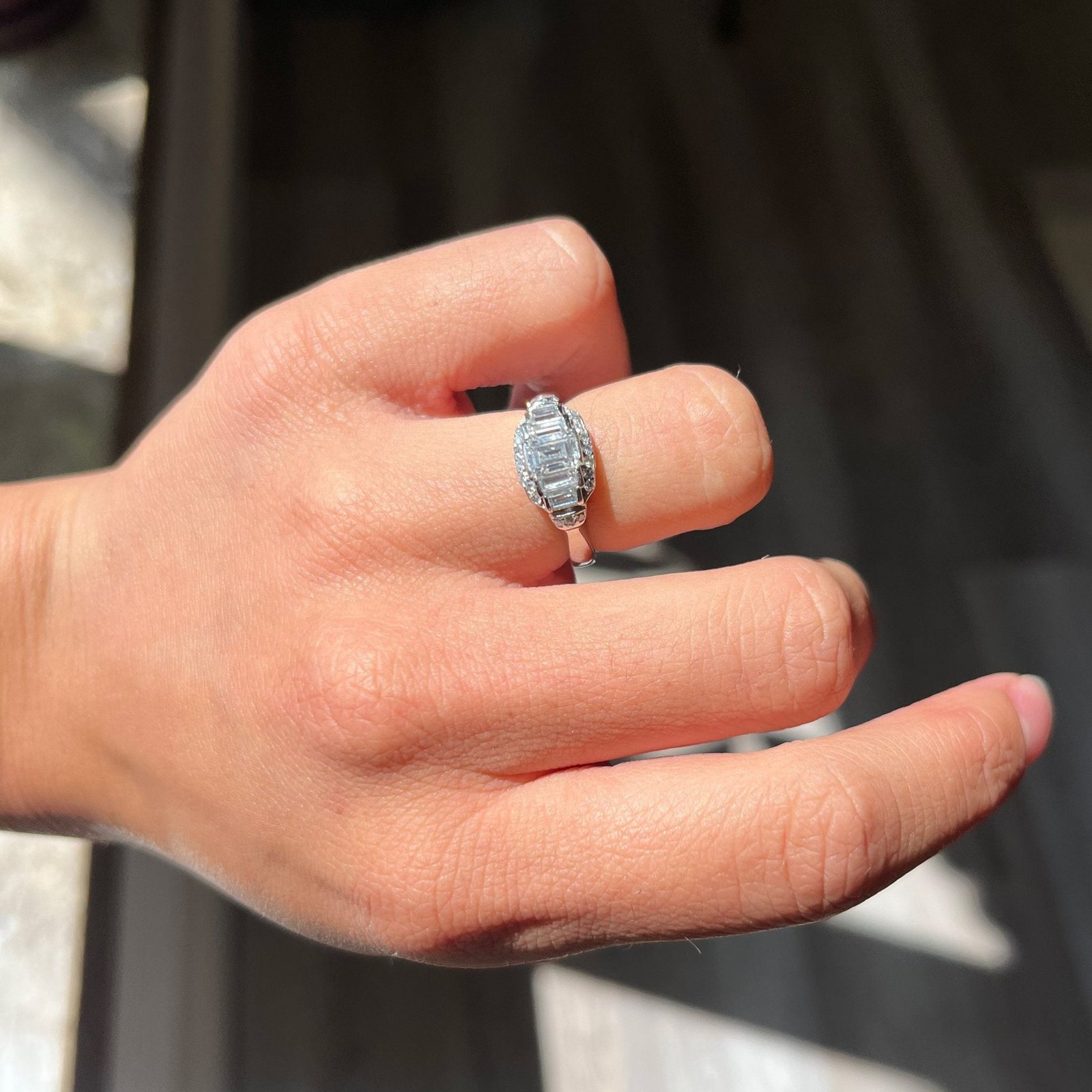 1.43ctw Baguette Cut Diamond 5-Stone Cluster Ring - Image 2