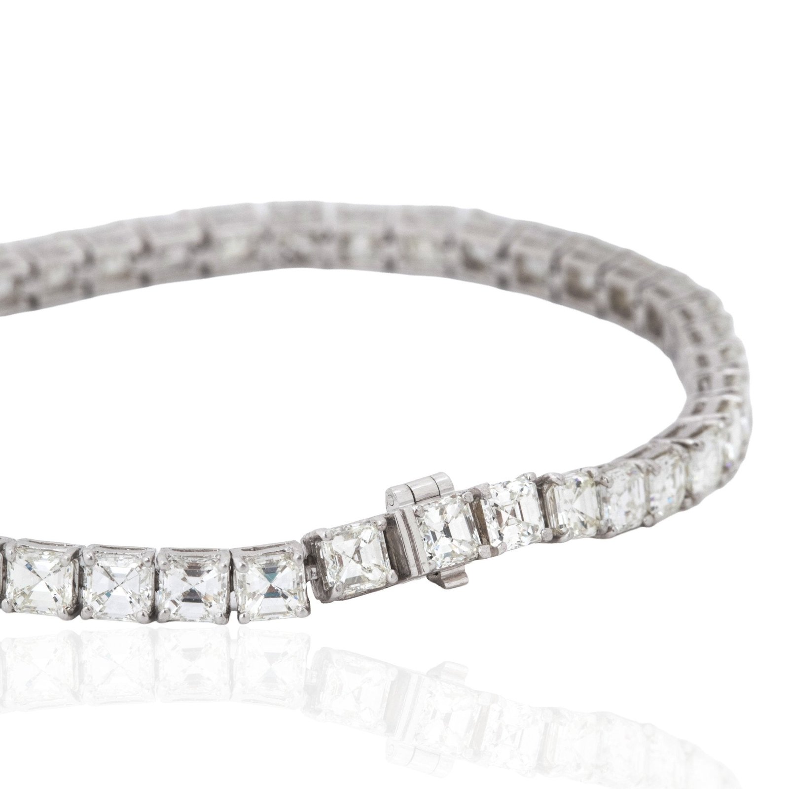 14.70ctw Vintage Asscher Cut Diamond Tennis Bracelet - Image 4