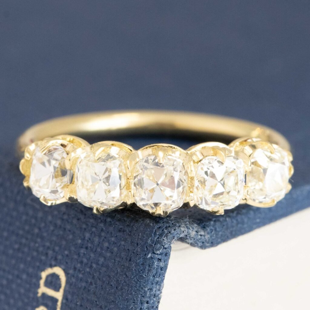 1.52ctw Old Mine Cut Diamond 5-Stone Band
