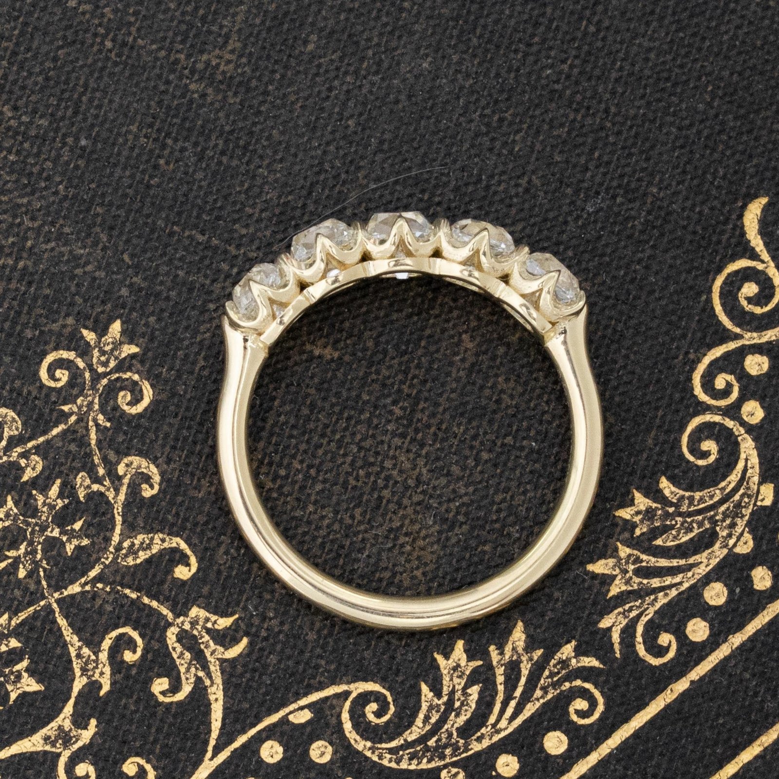 1.58ctw Old Mine Cut Diamond 5-Stone Band - Image 5