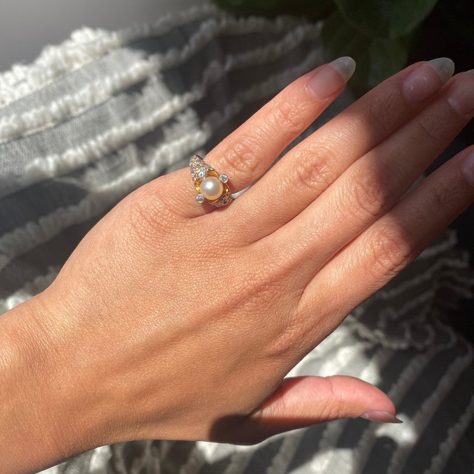 1.60ctw Vintage Pearl & Diamond Ring - Image 2