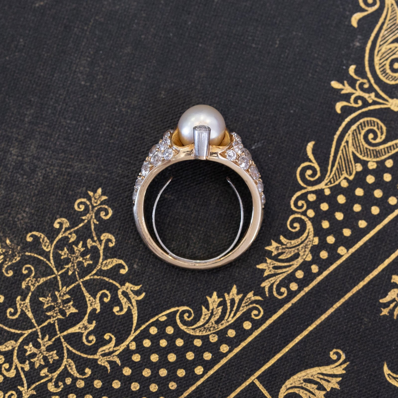 1.60ctw Vintage Pearl & Diamond Ring - Image 6