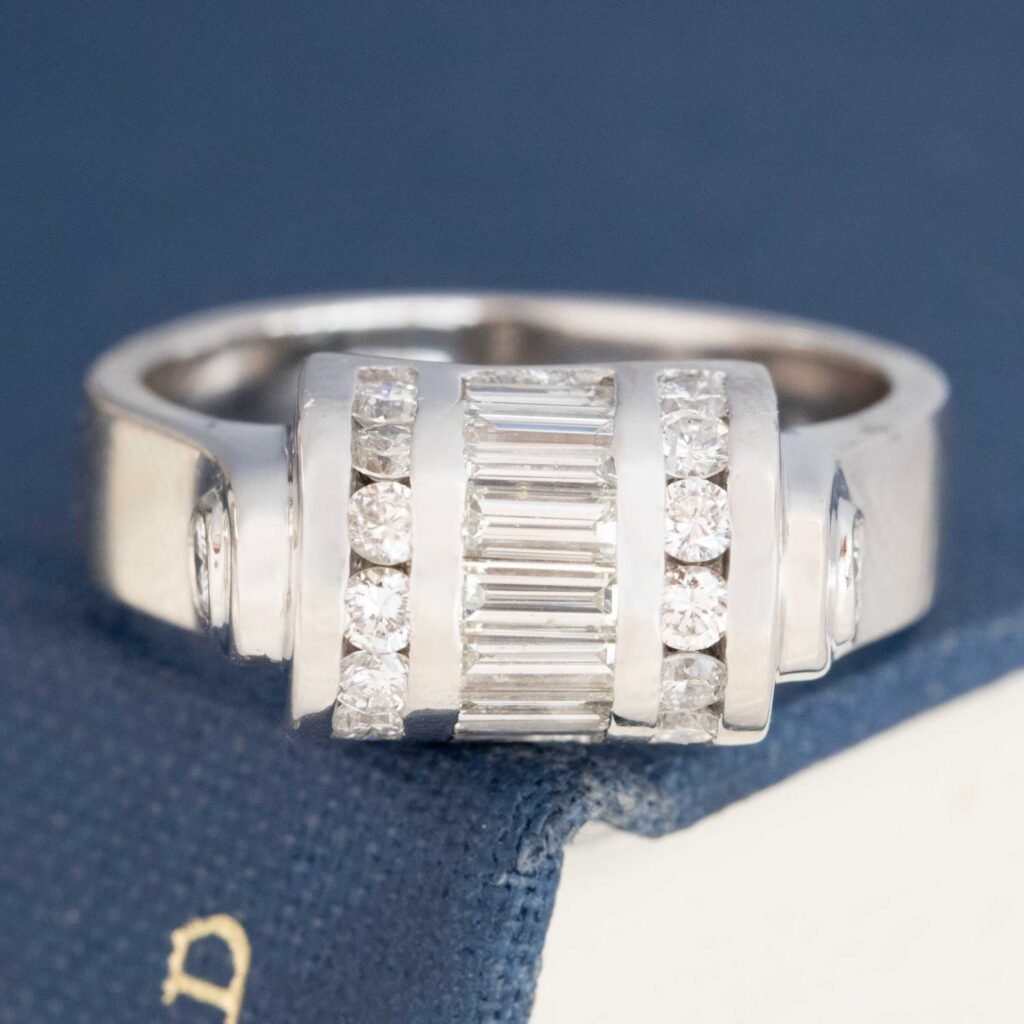 1.62ctw Art Retro Diamond Barrel Ring