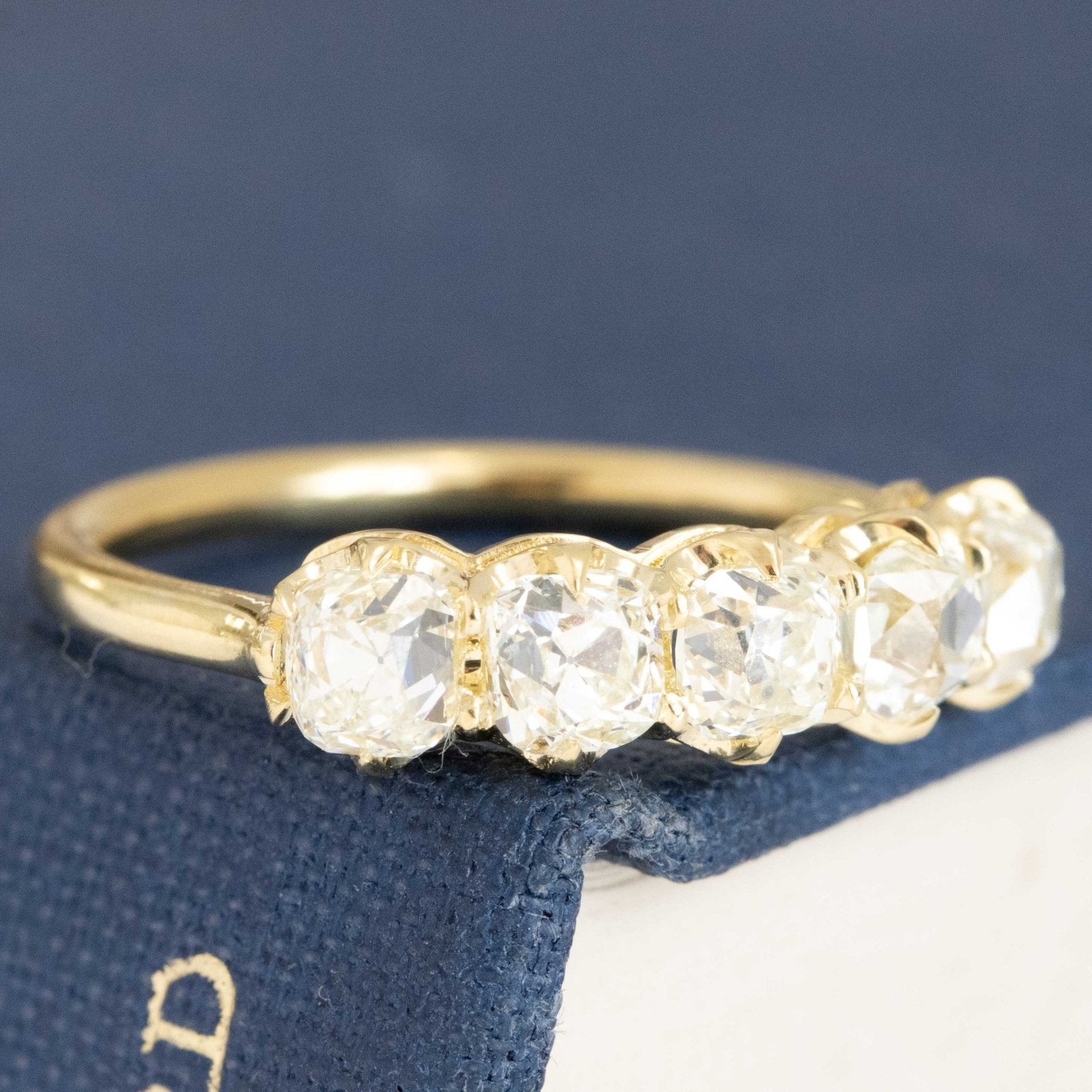 1.63ctw Old Mine Cut Diamond 5-Stone Band - Image 3