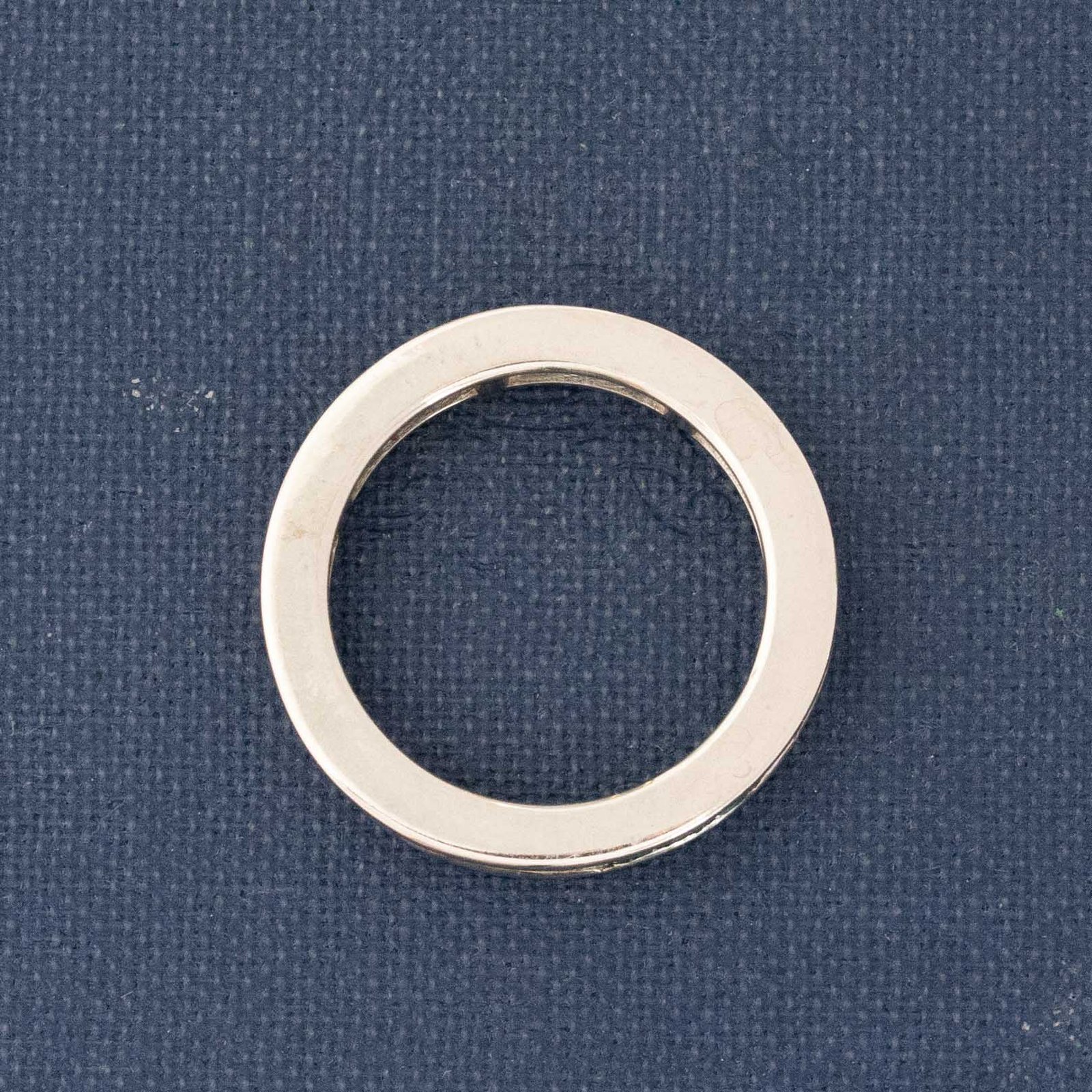 1.66ctw Emerald & Step Cut Diamond Eternity Band - Image 4