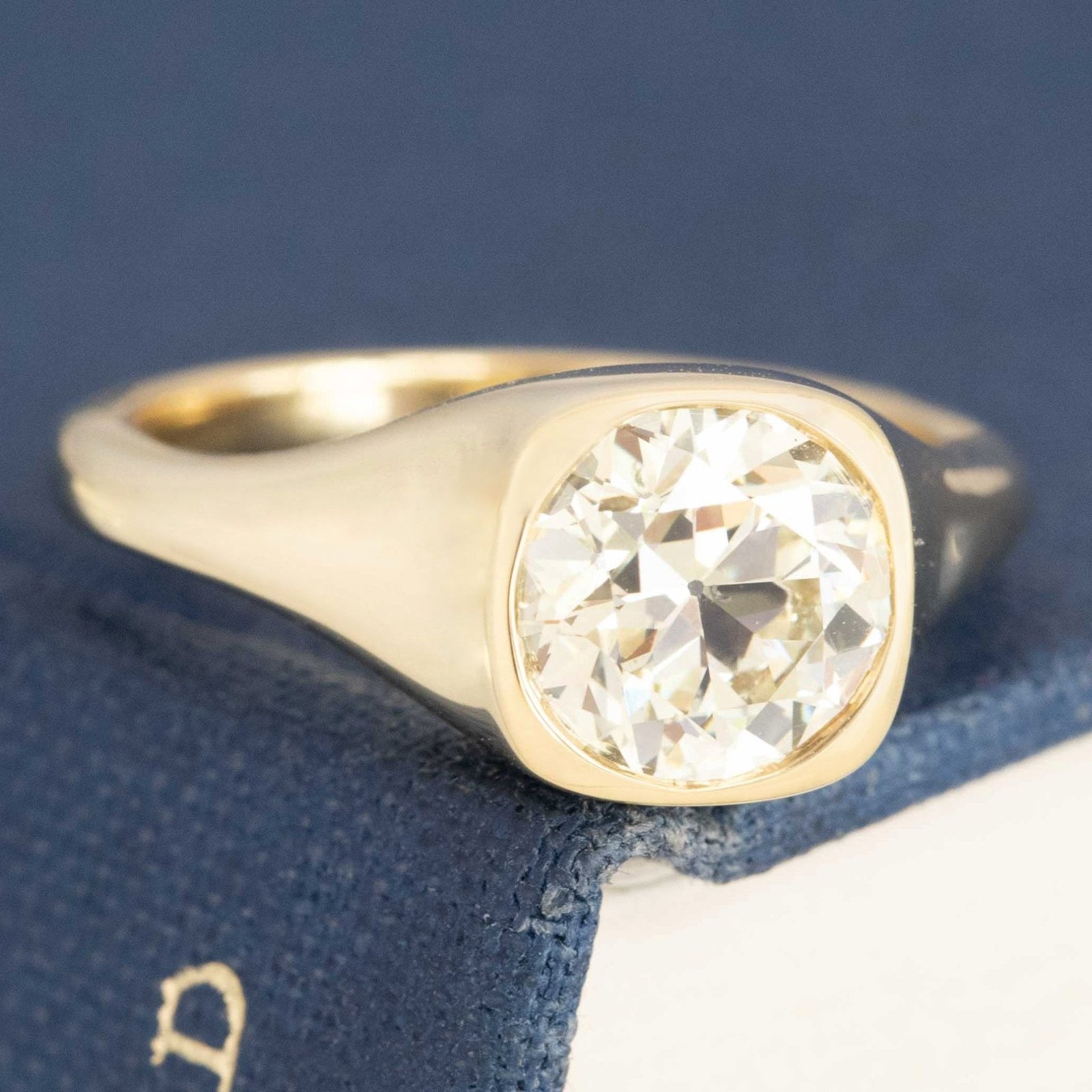 1.67ct Old European Cut Diamond Bezel Solitaire - Image 3