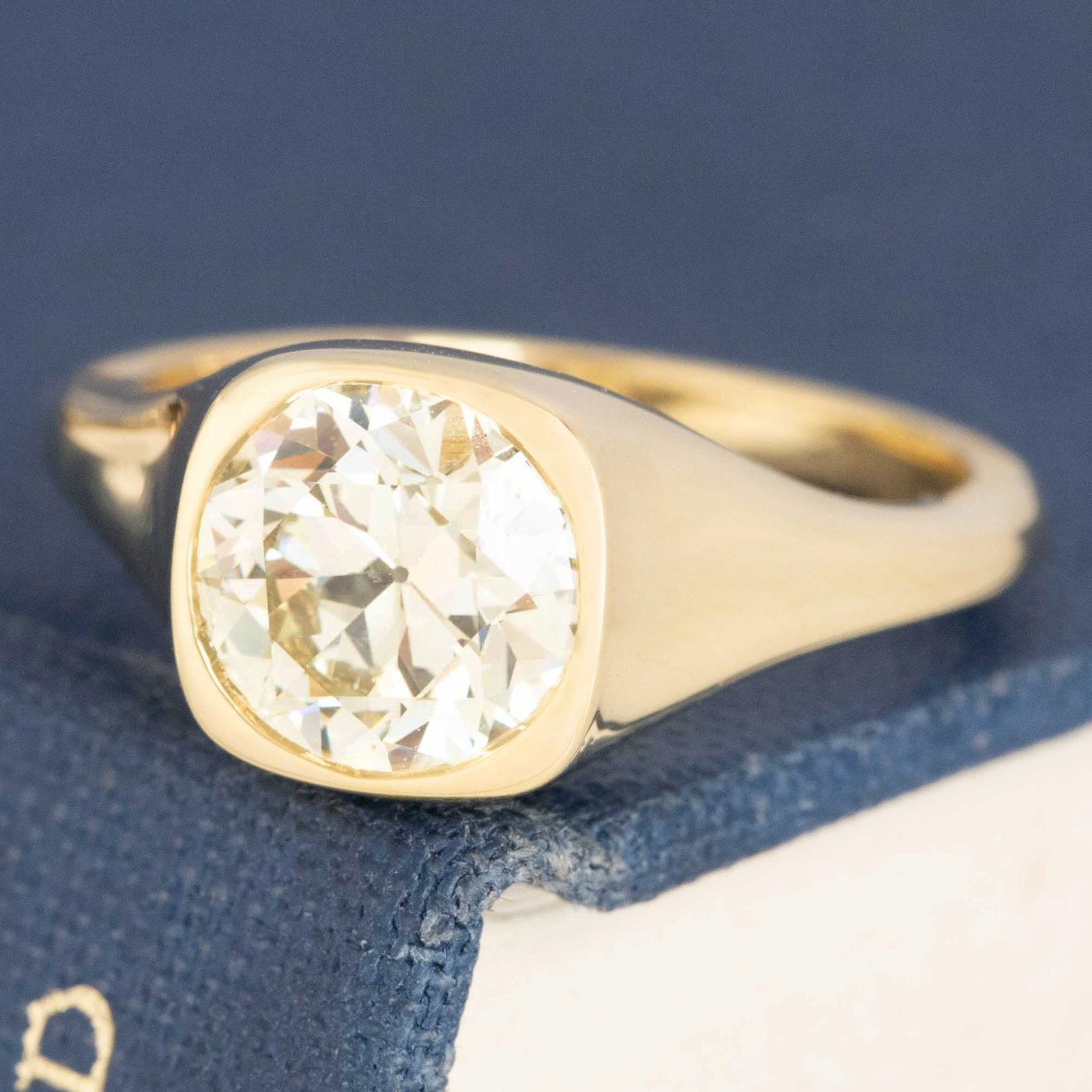 1.67ct Old European Cut Diamond Bezel Solitaire - Image 4