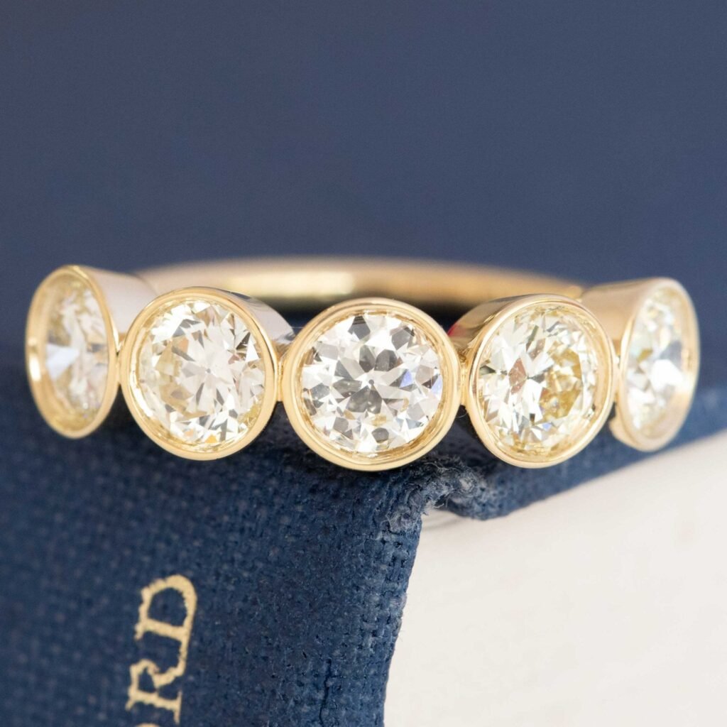 1.72ctw Old European Cut Diamond 5-Stone Bezel Band