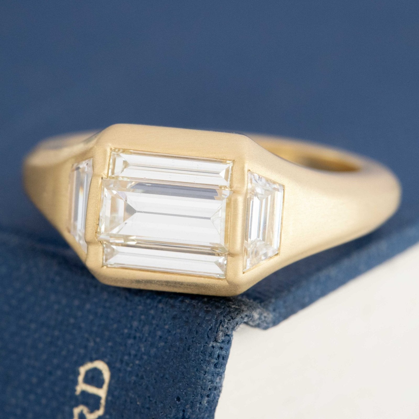 1.91ctw Step Cut Diamond Cluster Ring - Image 4
