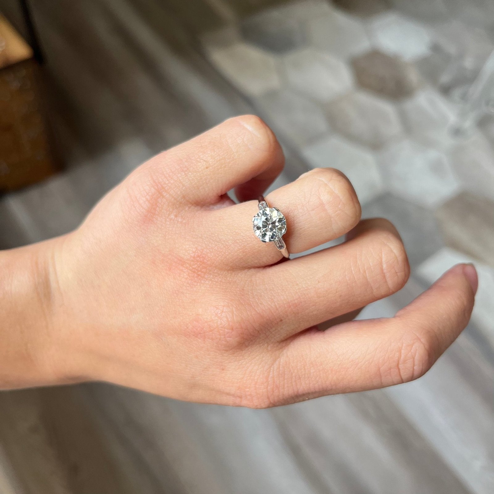 2.03ct Old European Cut Diamond Solitaire - Image 2