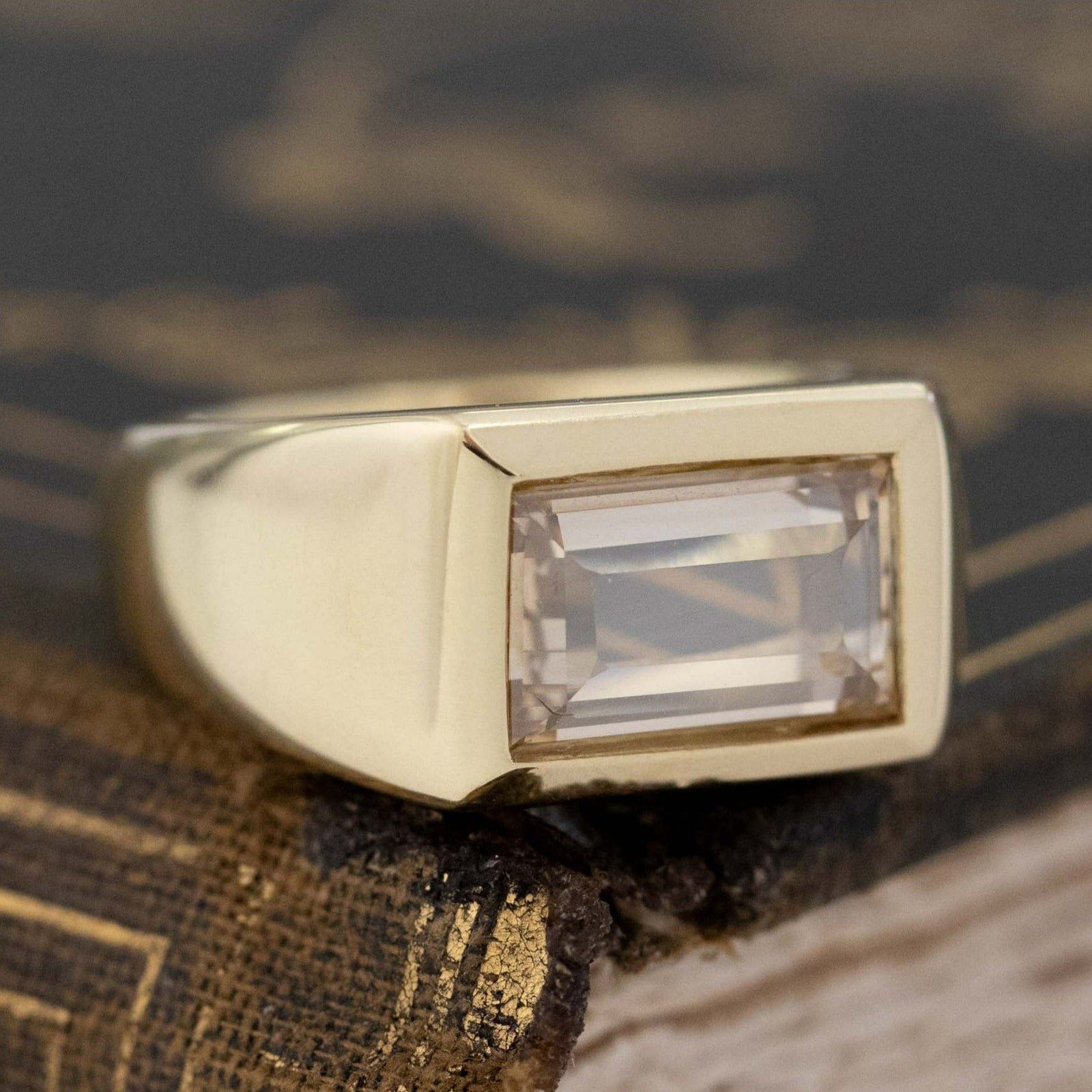 2.04ct Emerald Portrait Cut Diamond Bezel Ring - Image 3