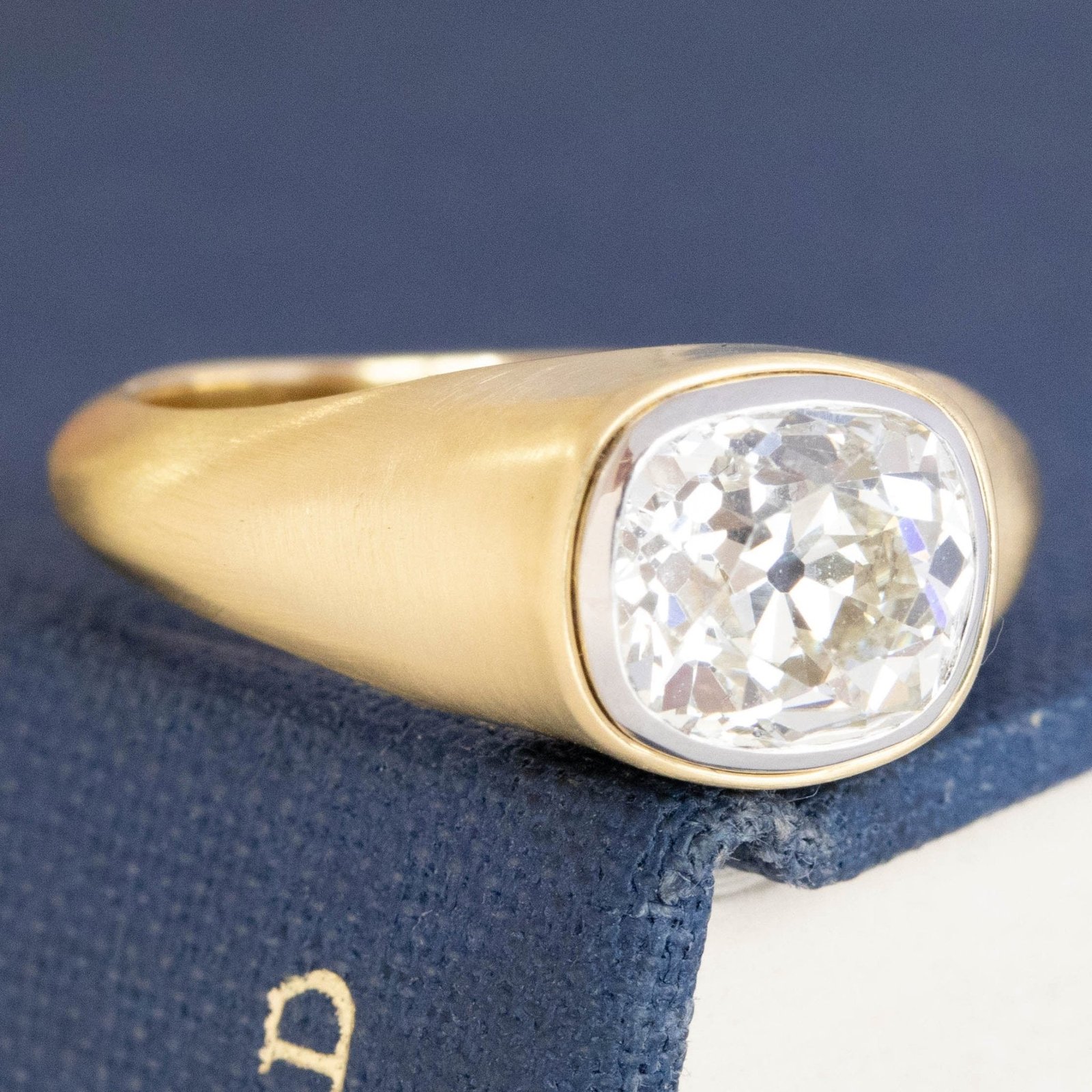 2.04ct Old Mine Cut Diamond Bezel Solitaire - Image 4