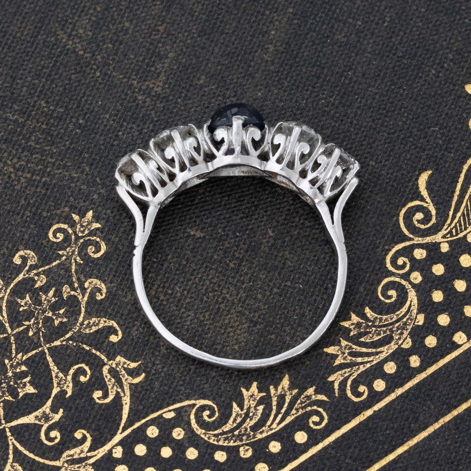 2.04ctw Vintage Diamond & Sapphire 5-Stone Ring - Image 6