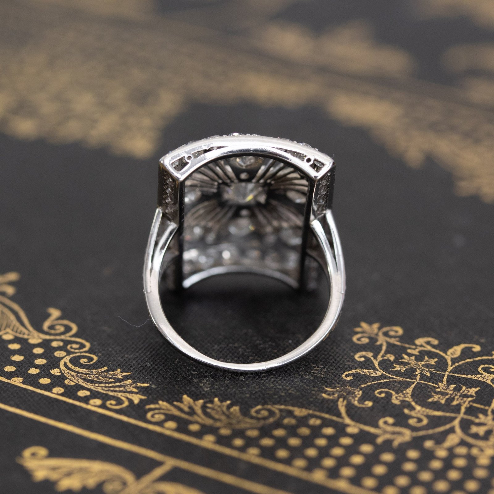 2.26ctw Edwardian Cross Ring - Image 6