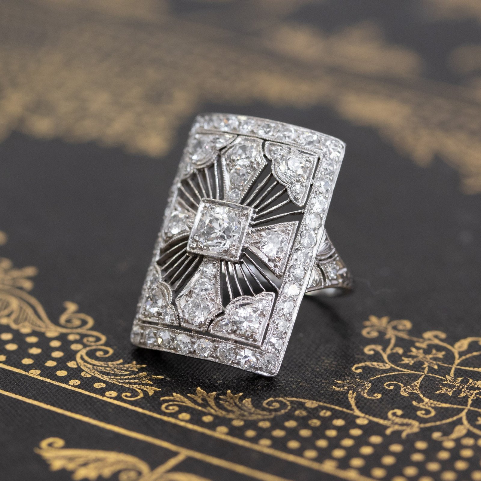 2.26ctw Edwardian Cross Ring - Image 5