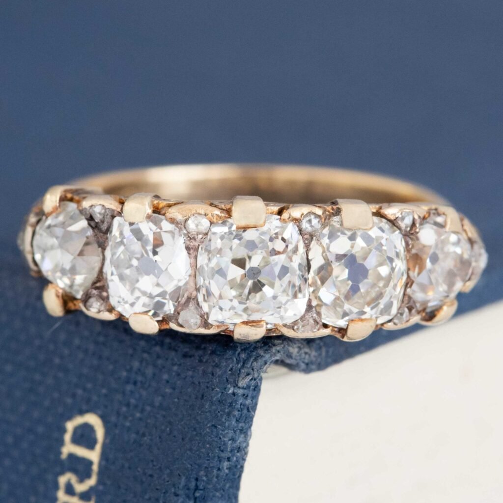 2.31ctw Antique Old Mine Cut Diamond 5-Stone Scroll Band