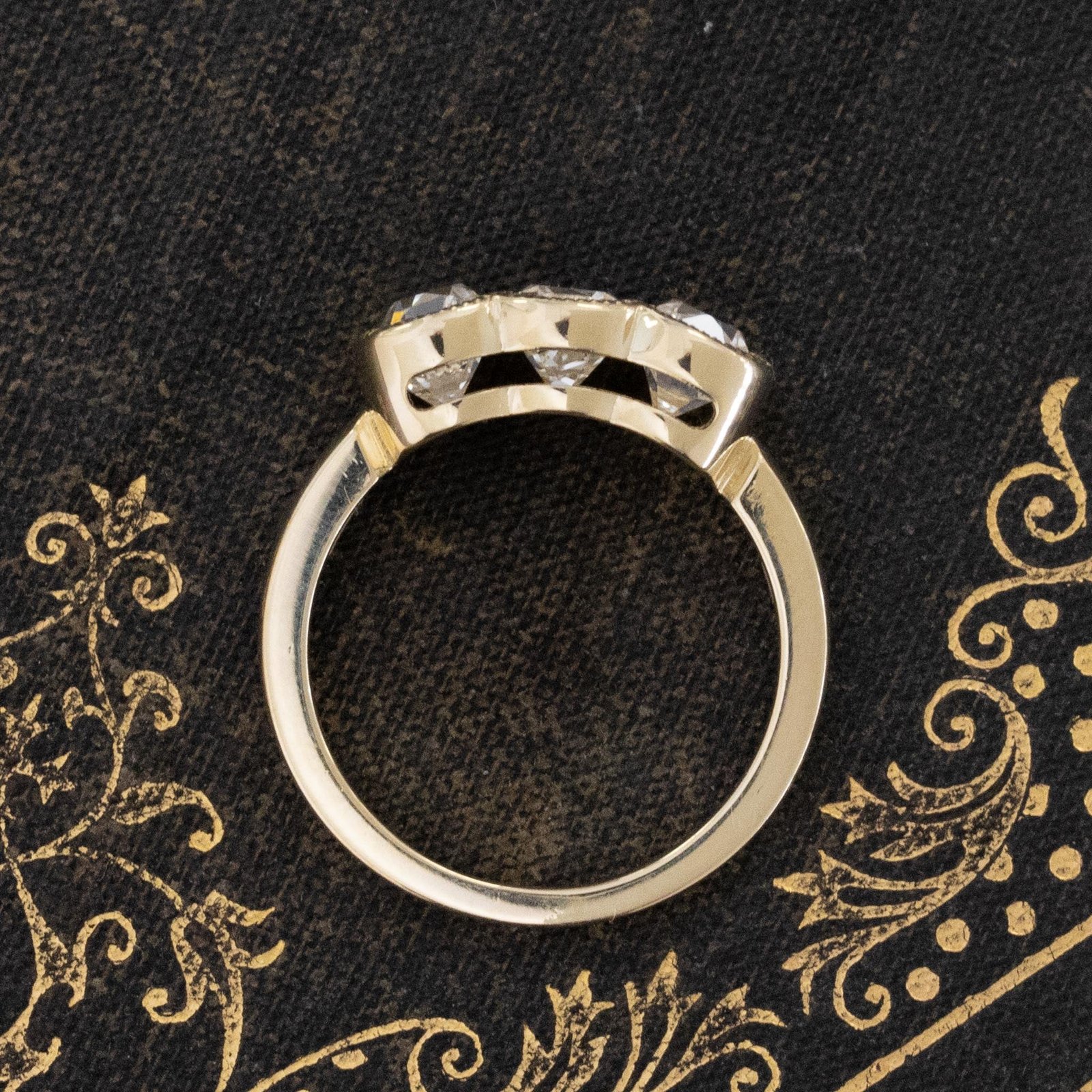 2.55ctw Elongated Old Mine Cut Diamond Trilogy Bezel Ring - Image 5