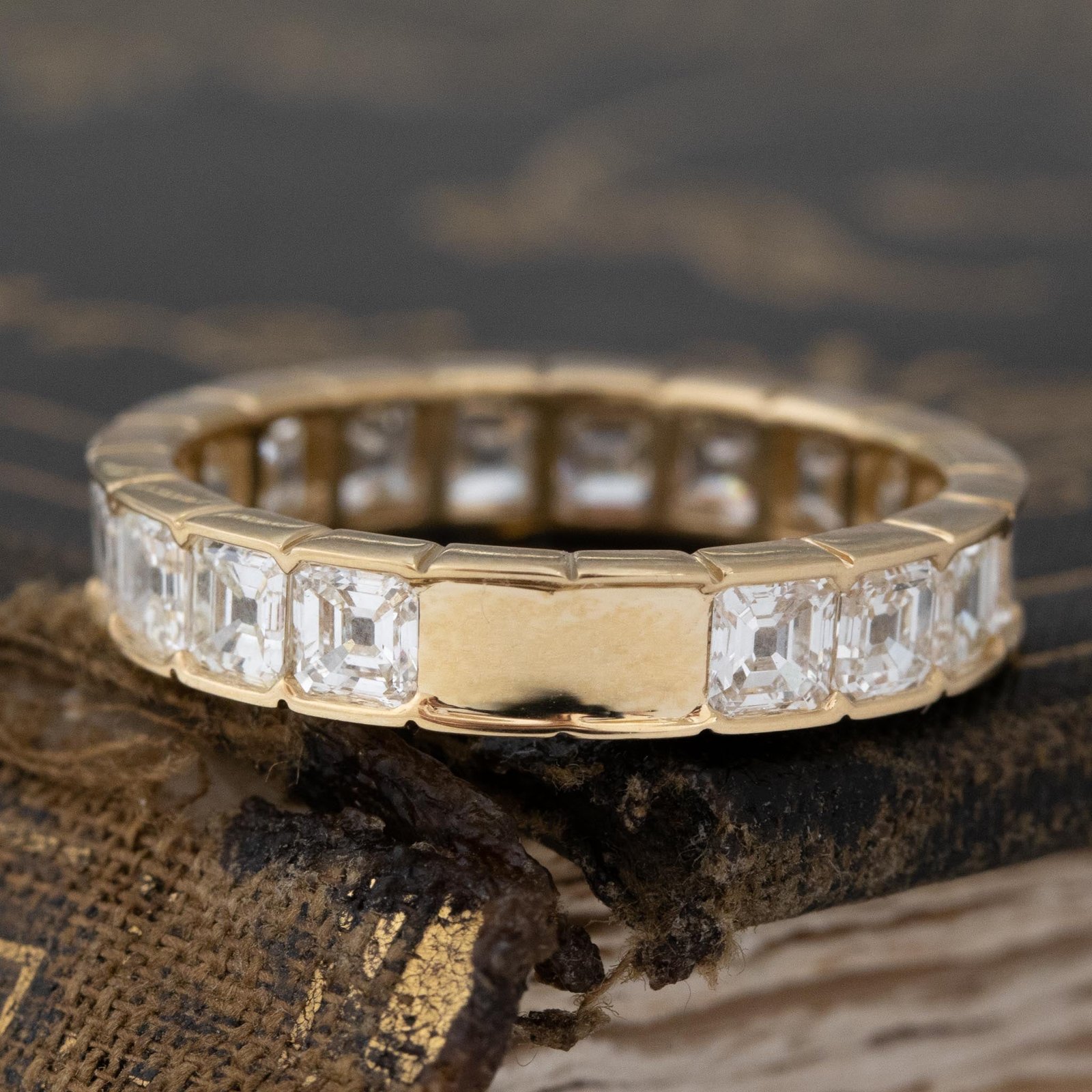 2.60ctw Asscher Cut Diamond Eternity Band - Image 3
