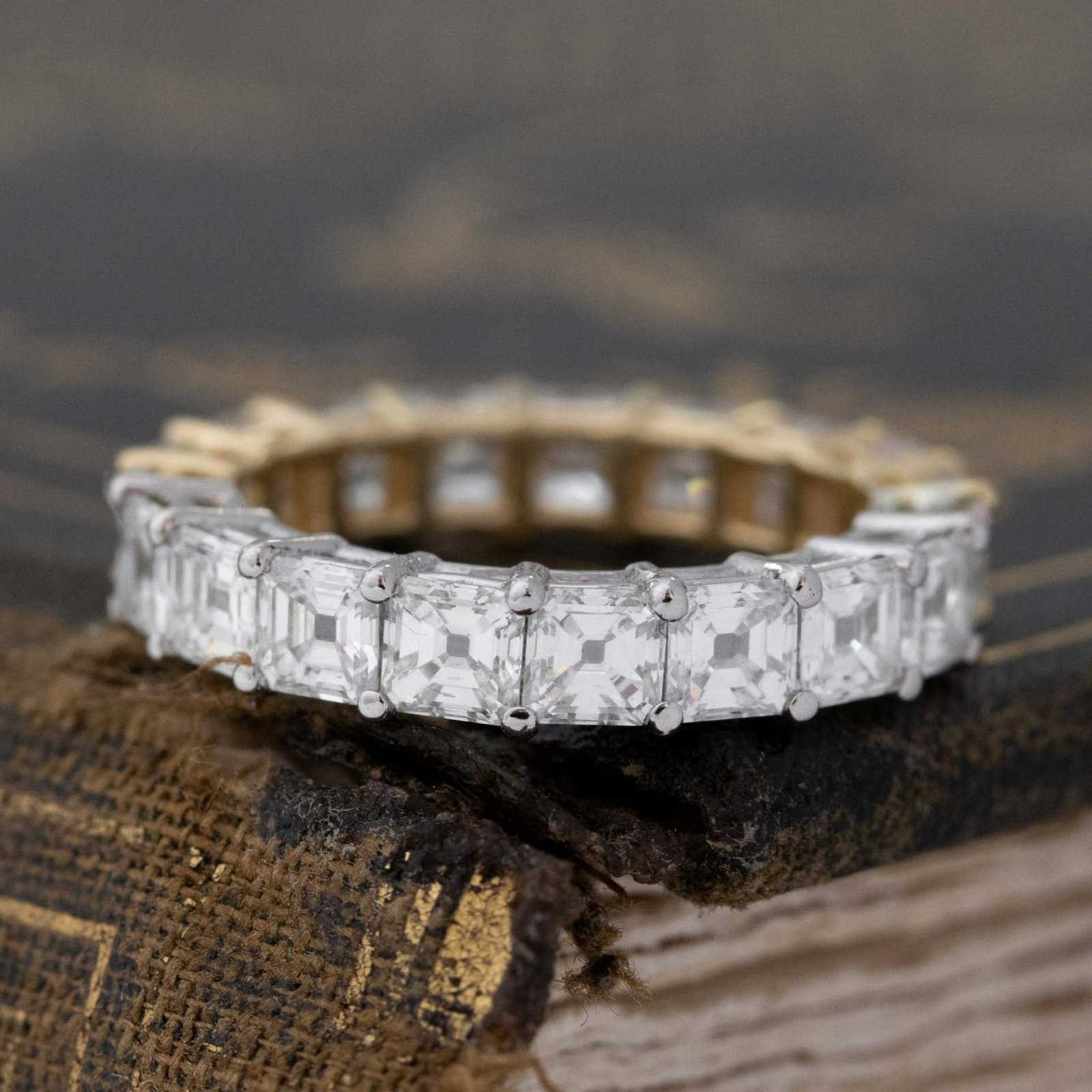 3.88ctw Asscher Cut Diamond Yin-Yang Eternity Band - Image 8