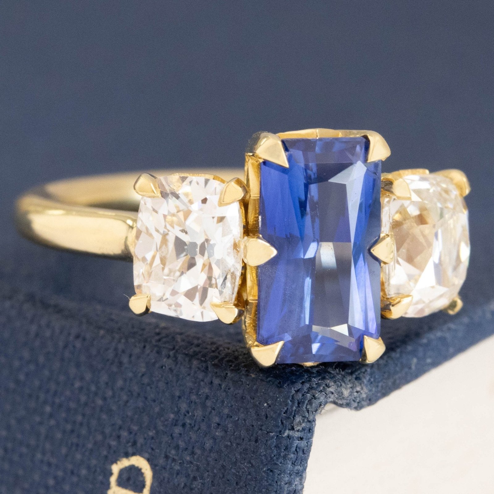 3.88ctw Sapphire & Diamond Trilogy Ring, GIA - Image 3