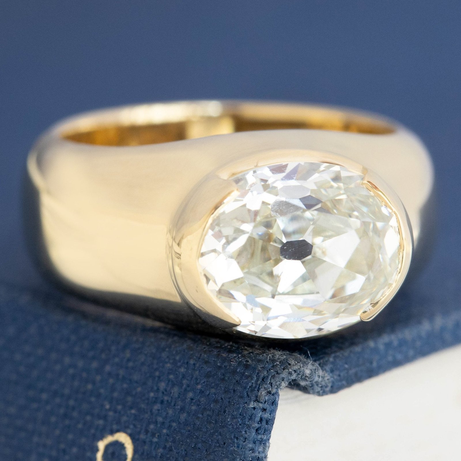 4.02ct Oval Cut Diamond Half-Bezel Solitaire, GIA - Image 3