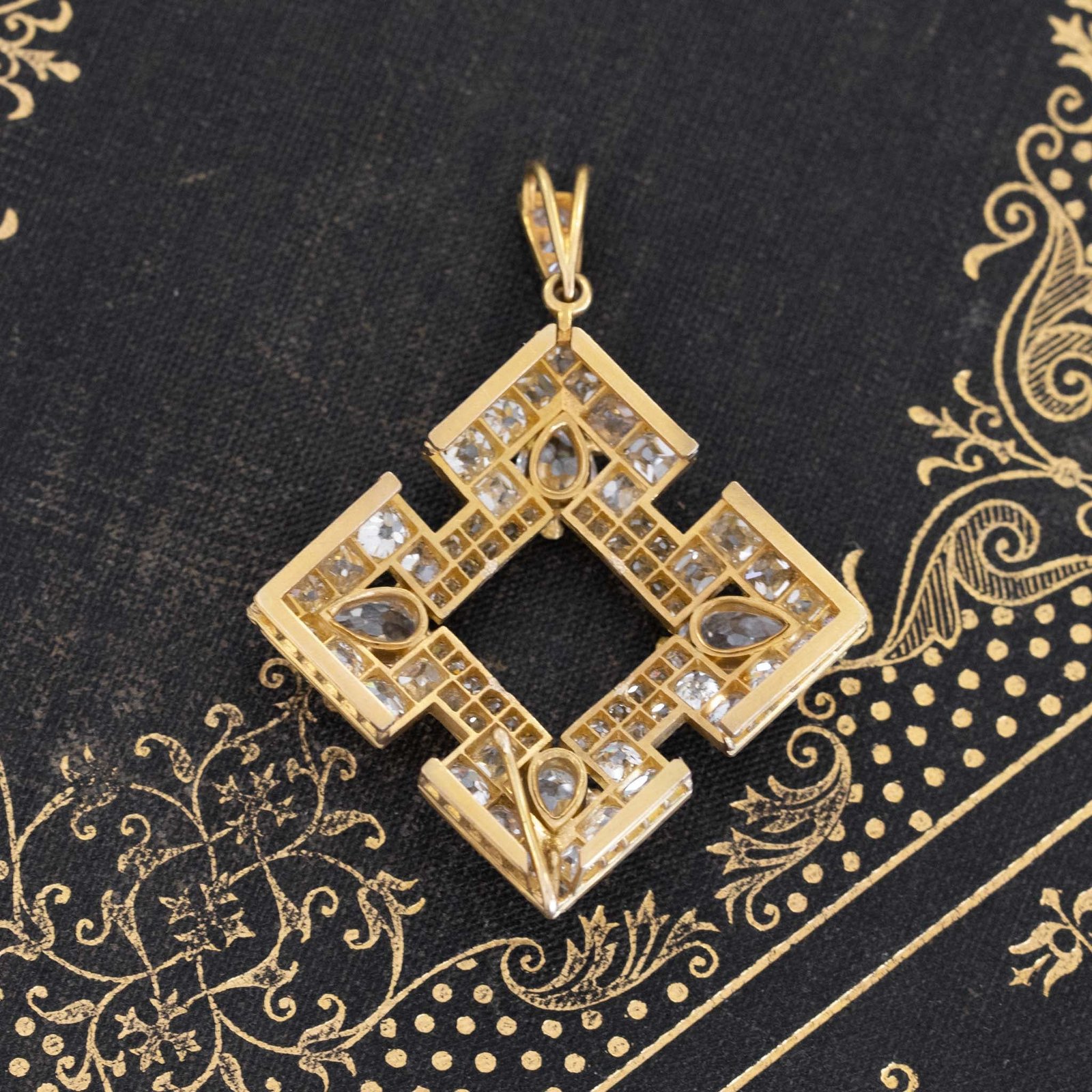 7.06ctw Victorian Diamond Cross Motif Pendant - Image 4