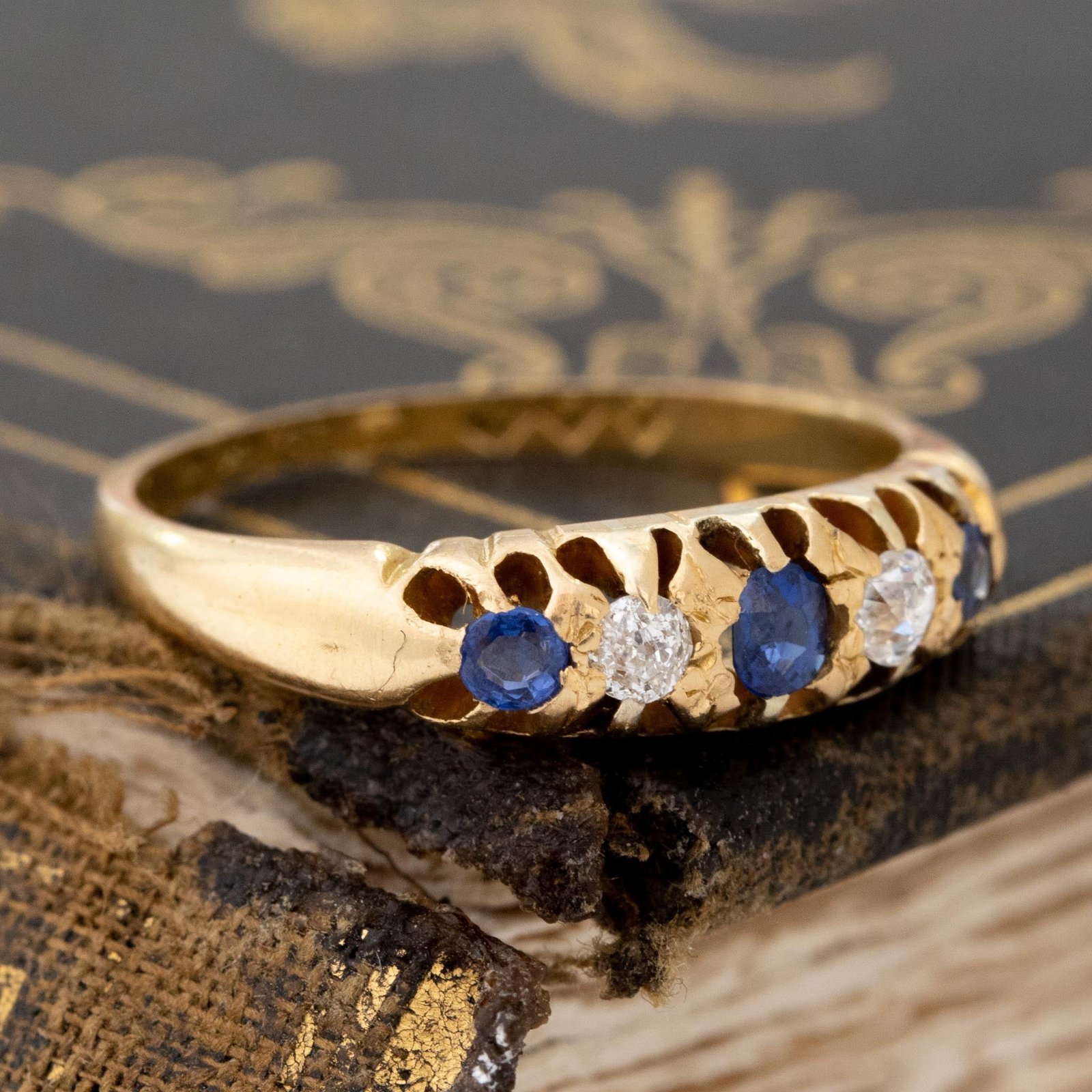 Antique Diamond & Sapphire 5-Stone Band, English - Image 3