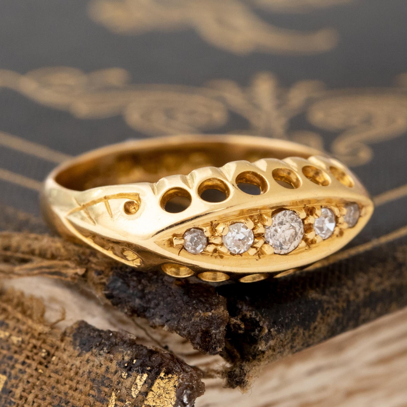 Antique Old European Cut Diamond 5-Stone Band, English - Image 3