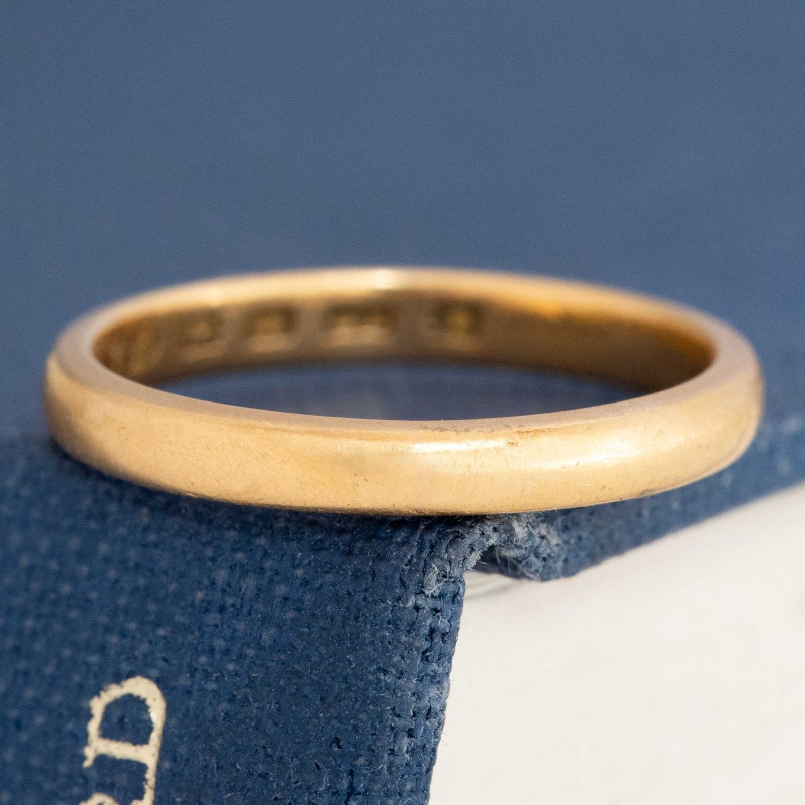 Antique Slim 22kt Wedding Band, English