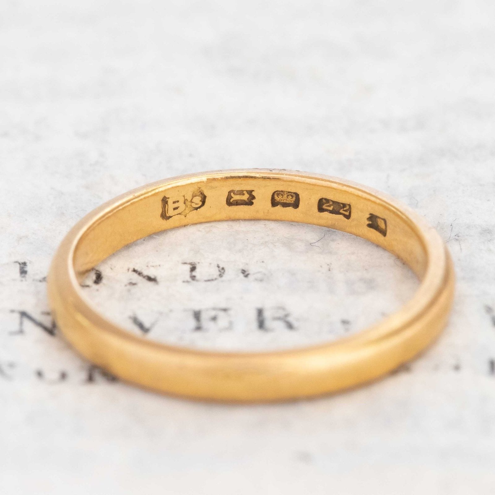 Antique Slim 22kt Wedding Band, English - Image 3