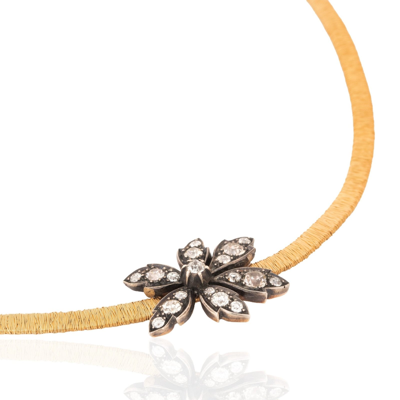 1.22ctw Antique Diamond Flower Necklace - Image 3