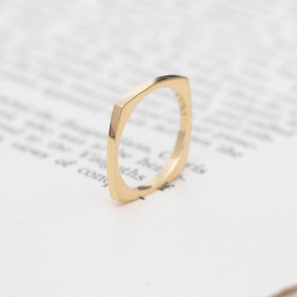 JbyG Square Shank Gender Neutral Band, 1.70mm