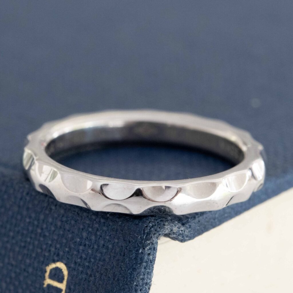 Slim Hammered Band, by Louis Vuitton France