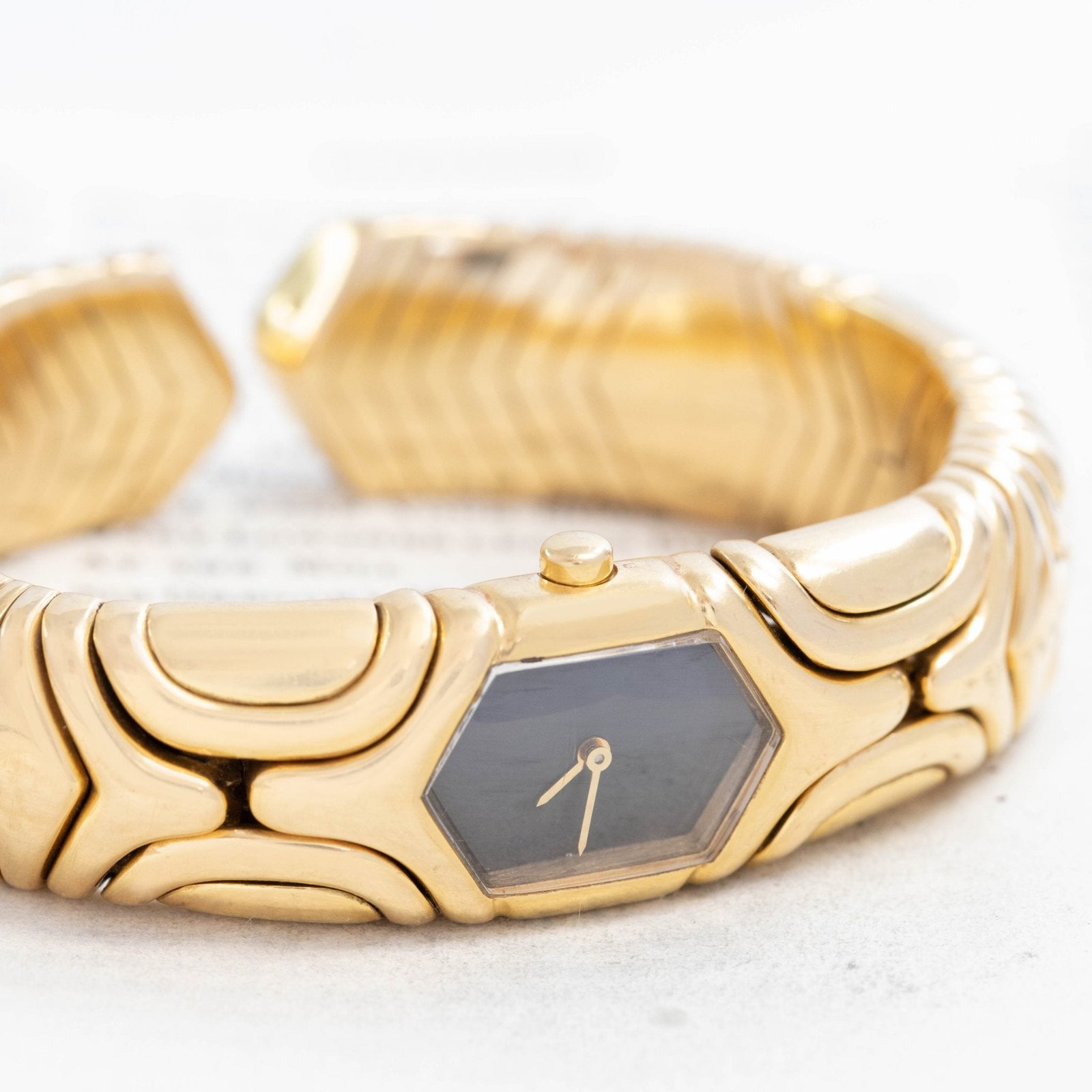 Vintage Bvlgari "Alveare" Yellow Gold Watch - Image 4