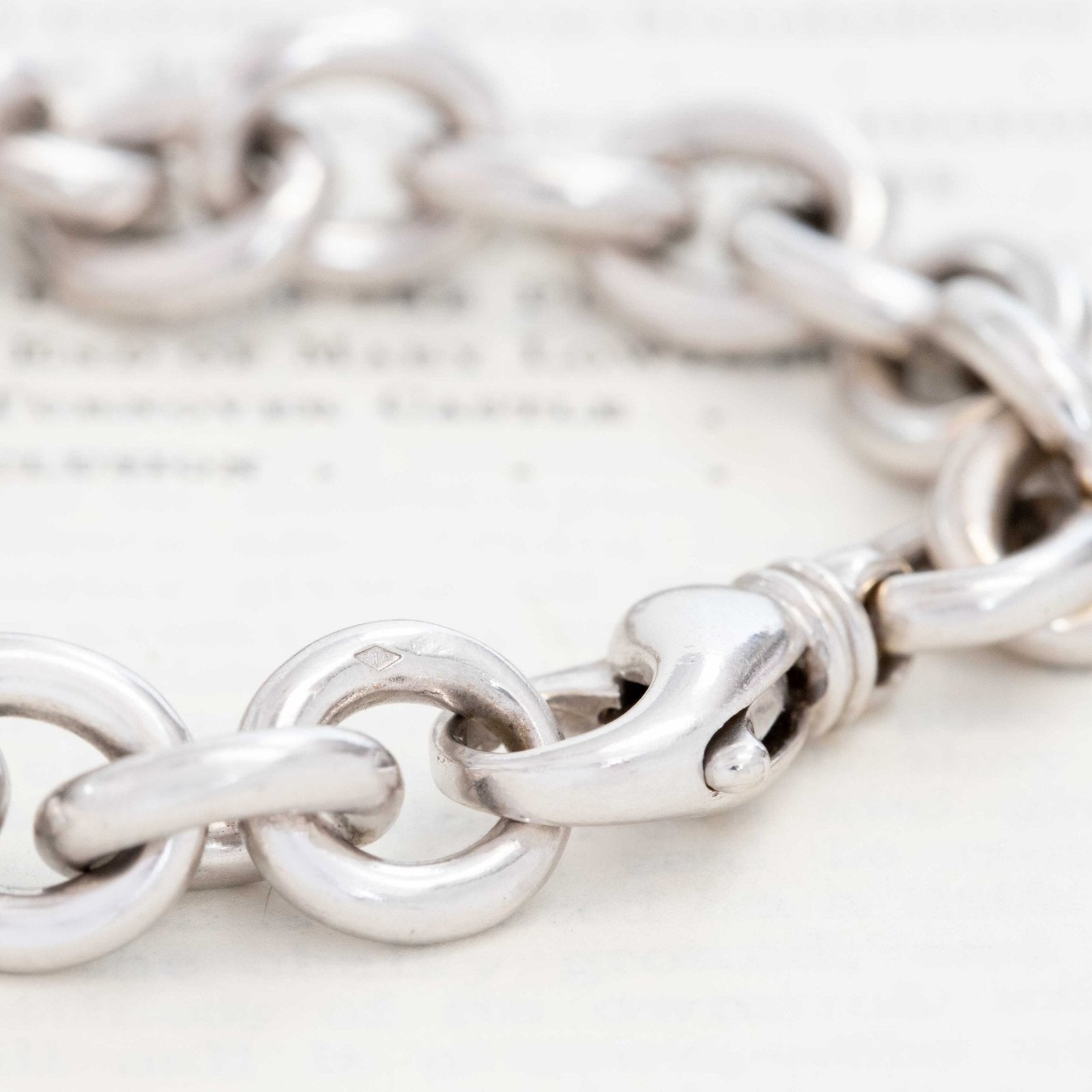Vintage Chunky Oval Link Bracelet - Image 3