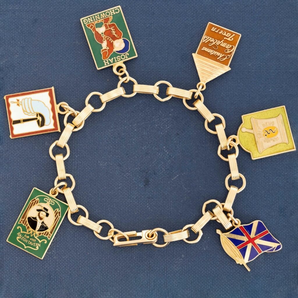 Vintage Colonial Williamsburg Tavern Enamel Charm Bracelet