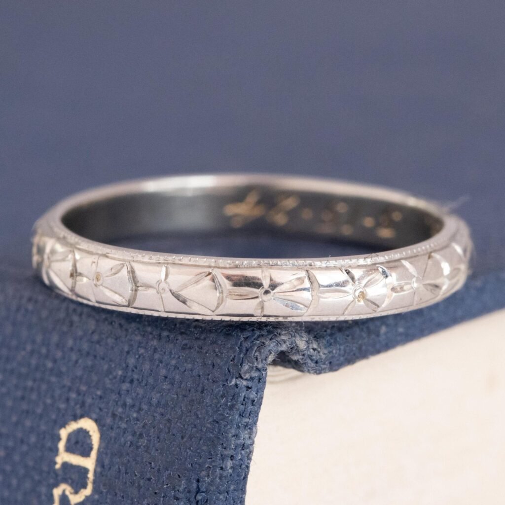 Vintage Etched Wedding Band c. 1924