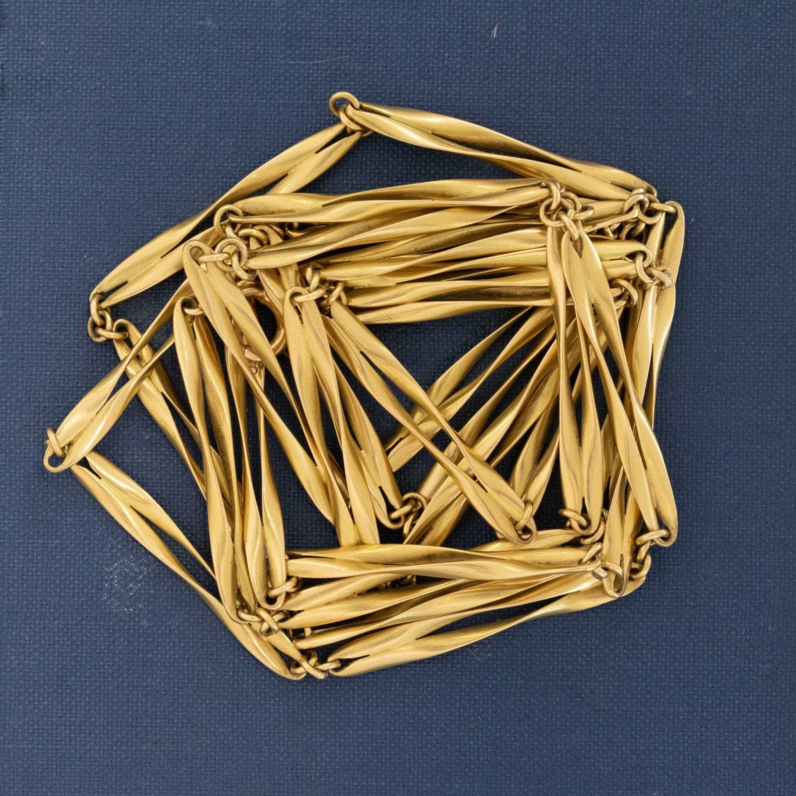 Vintage Fancy Twist Long Chain, French - Image 3