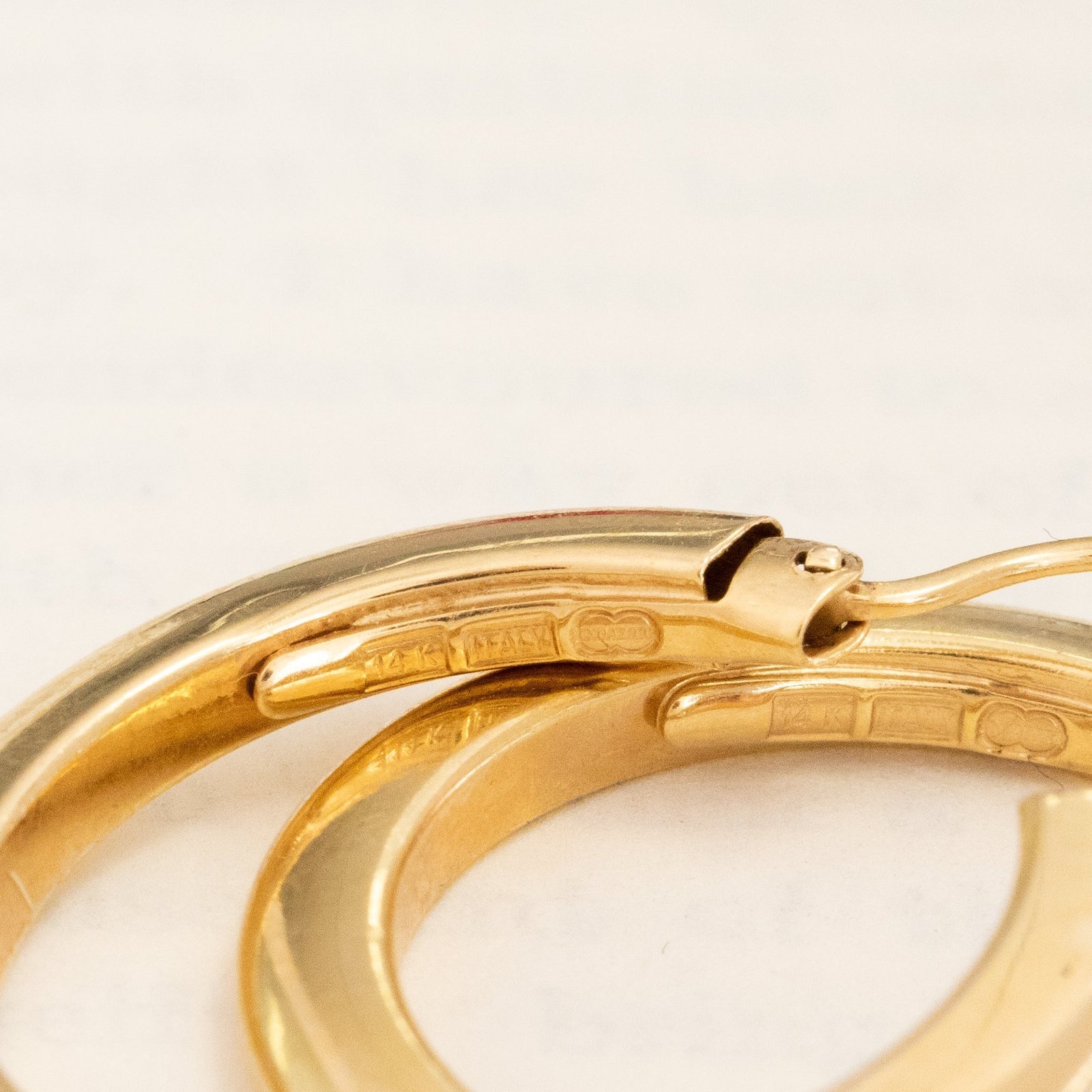 Vintage Flat Hoop Earrings, by Uno a Erre - Image 4
