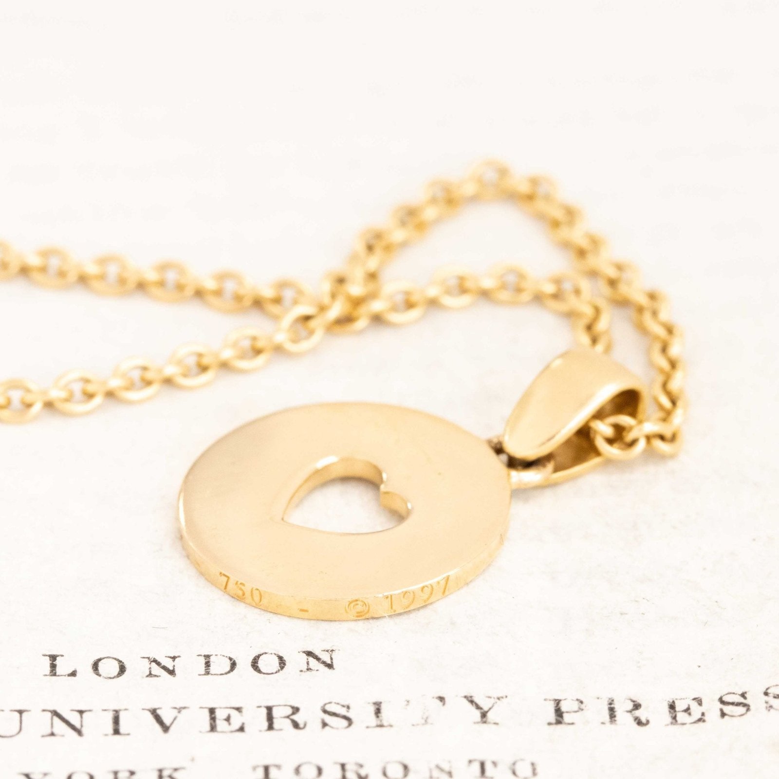 Vintage Heart Symbol Pendant, by Cartier - Image 5