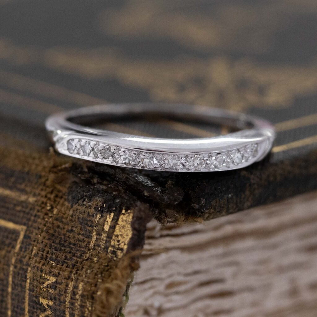 Vintage Single Cut Diamond Band