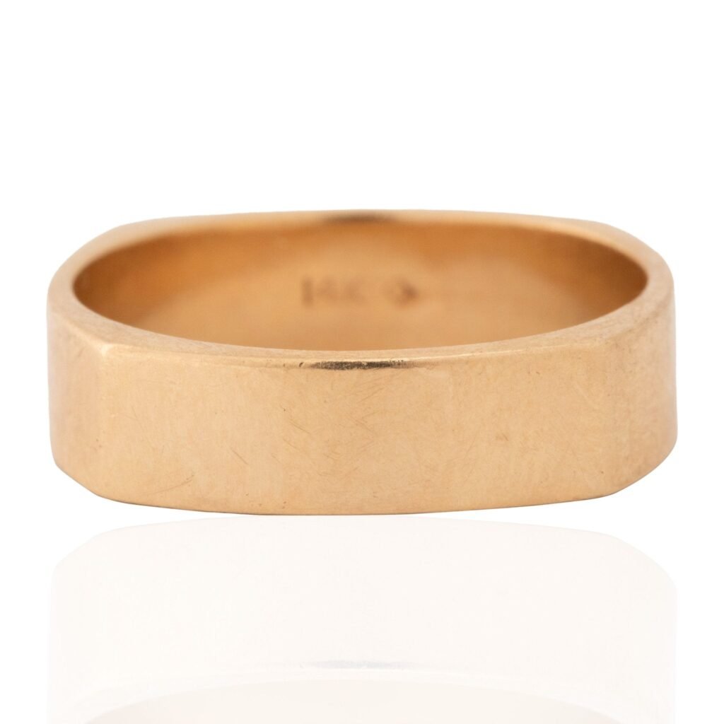 Vintage Square Gold Band